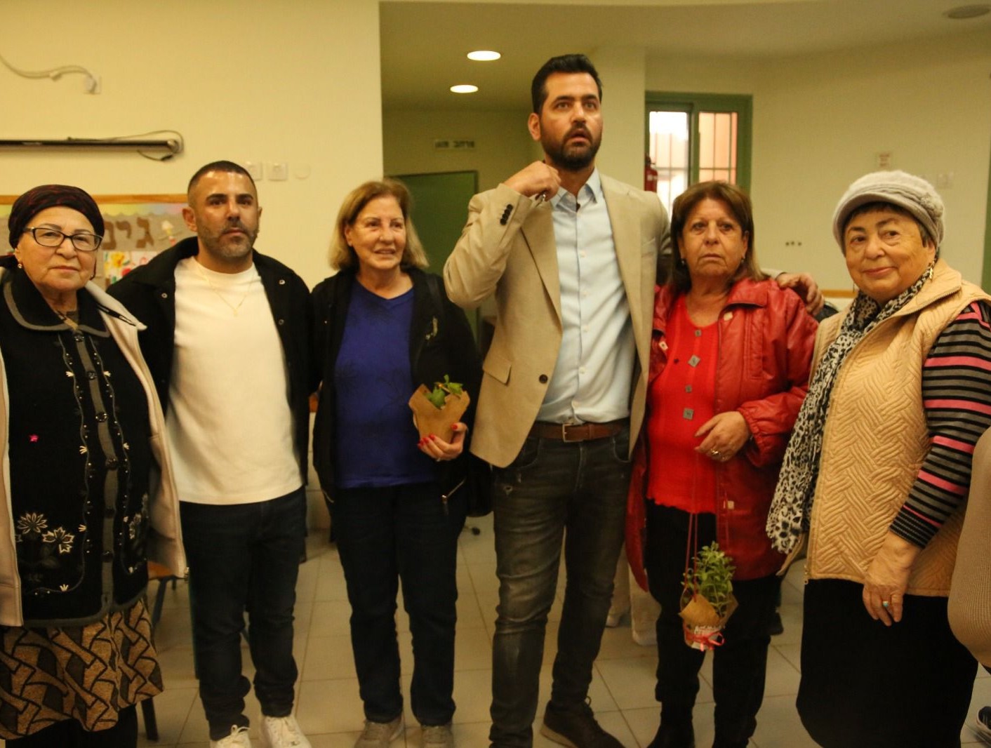 ����� ����� ����� ������