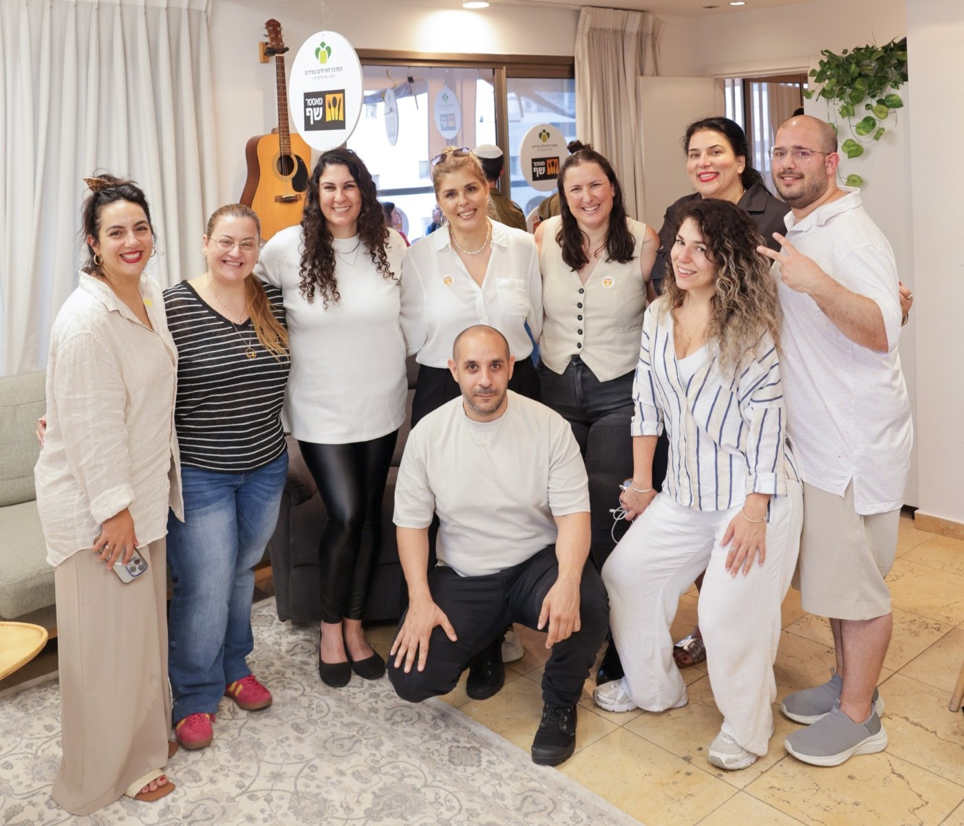 בשבועות מפנקים את החיילים הבודדים
